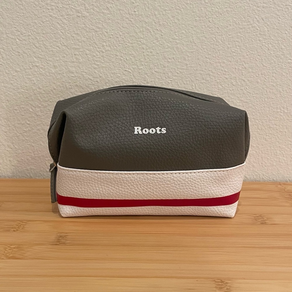 Roots Airlines Amenities Pouch
